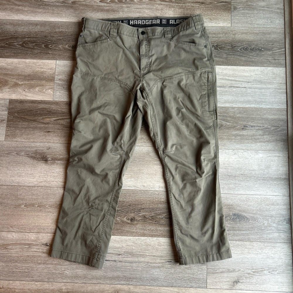 Alaskan Hard Gear Men's green Pants size 42 x 30 hiking outdoors
